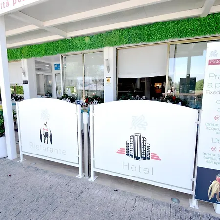 Grifone Hotel 3*